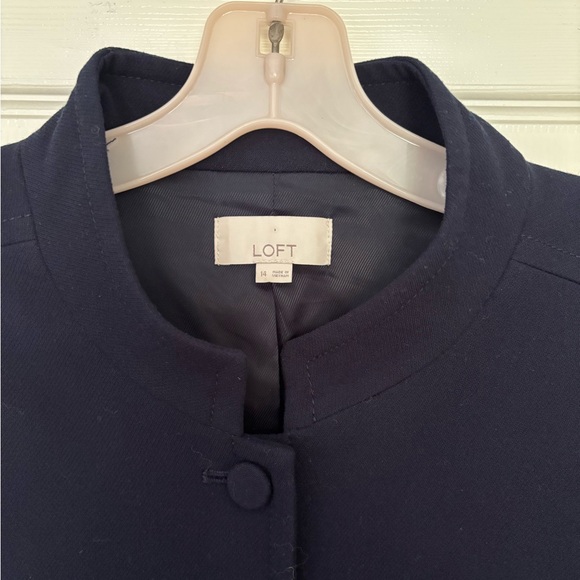 LOFT Dark Blue Blazer - Picture 2 of 6